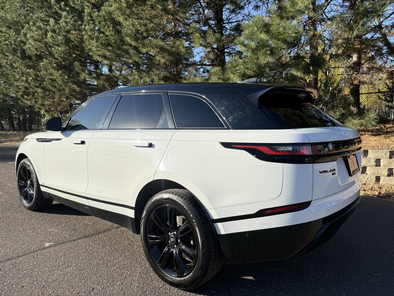 Land Rover Range Rover Velar R-Dynamic S 2021