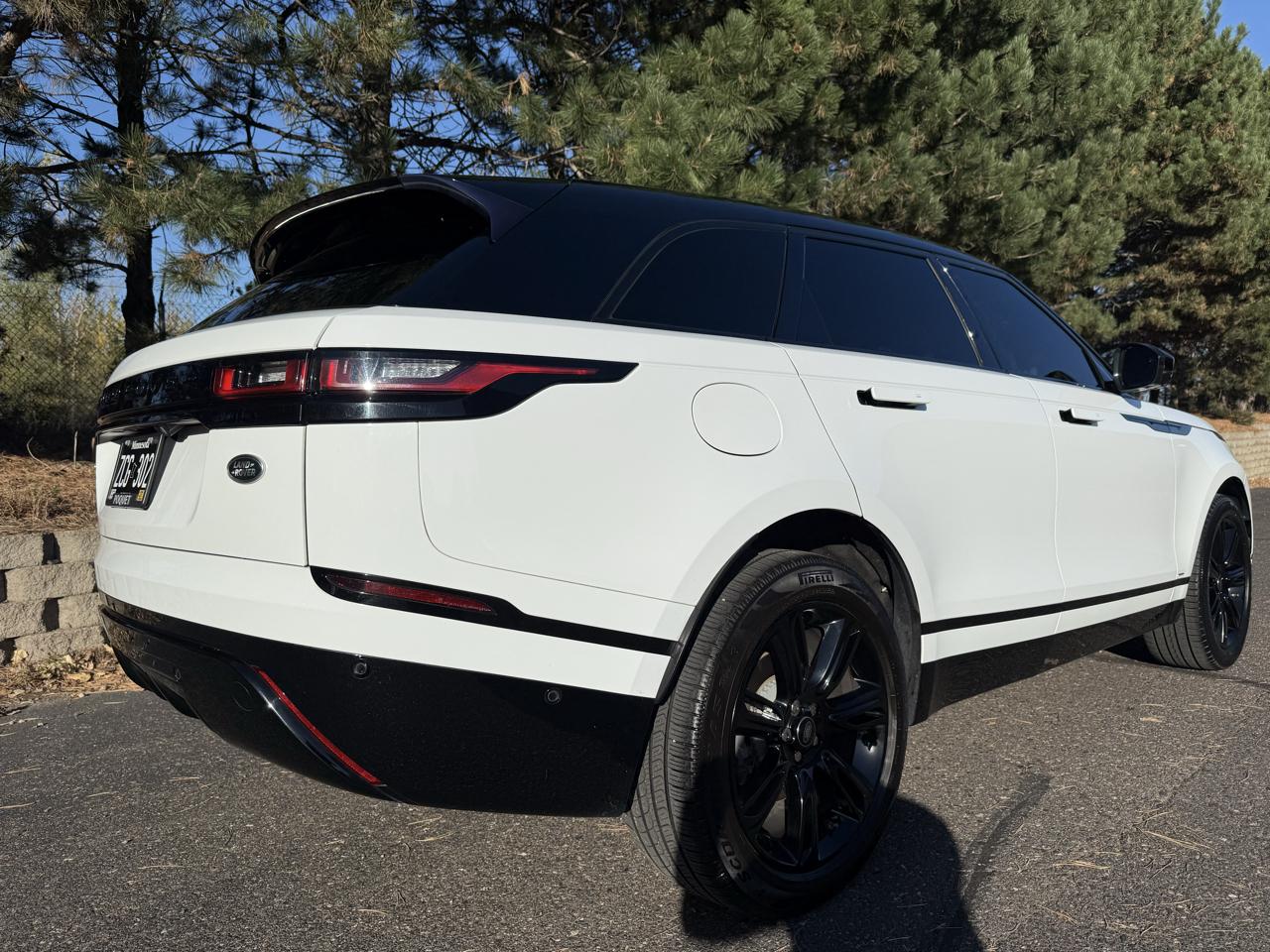 Land Rover Range Rover Velar R-Dynamic S 2021