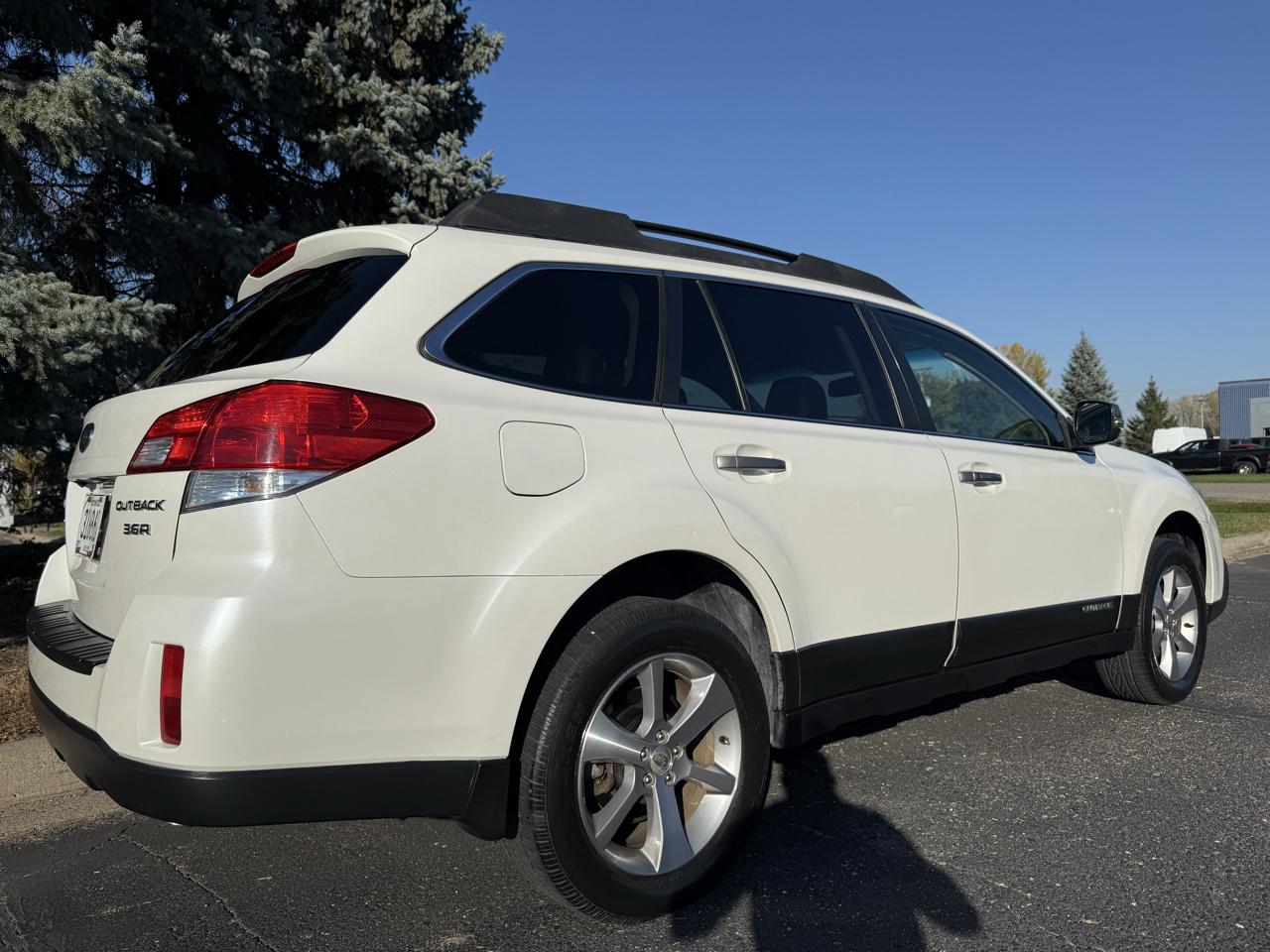 Subaru Outback 3.6R Limited 2013