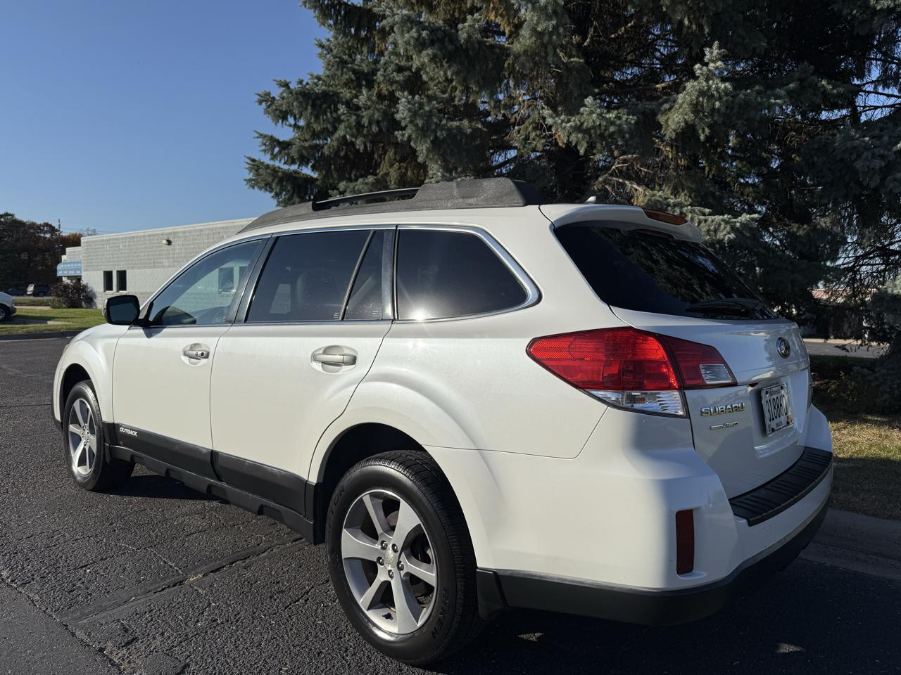 Subaru Outback 3.6R Limited 2013