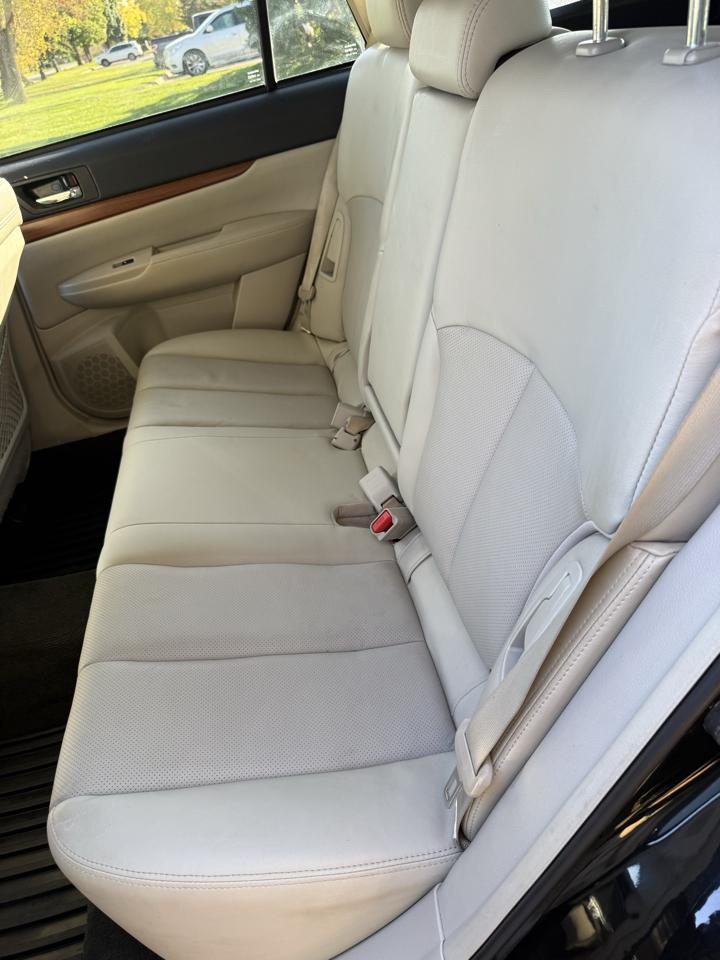 Subaru Outback 3.6R Limited 2013