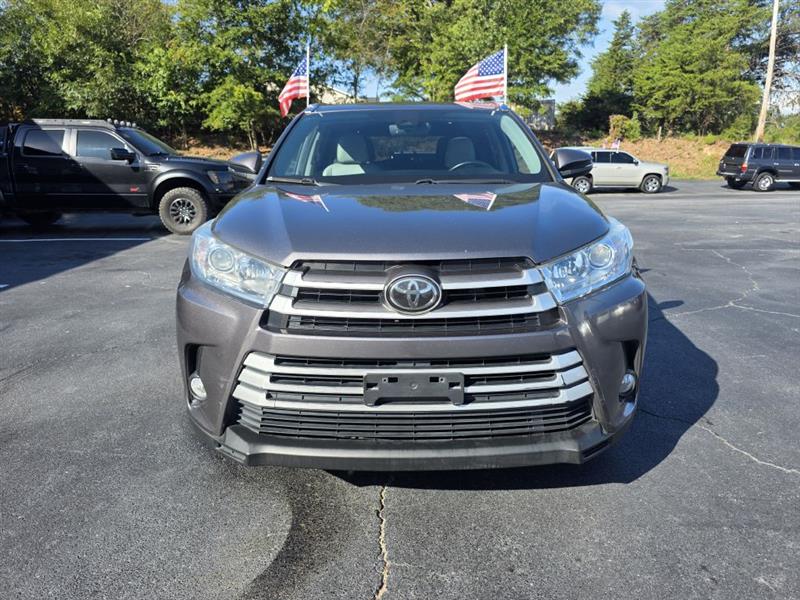 2018 Toyota Highlander SE FWD V6