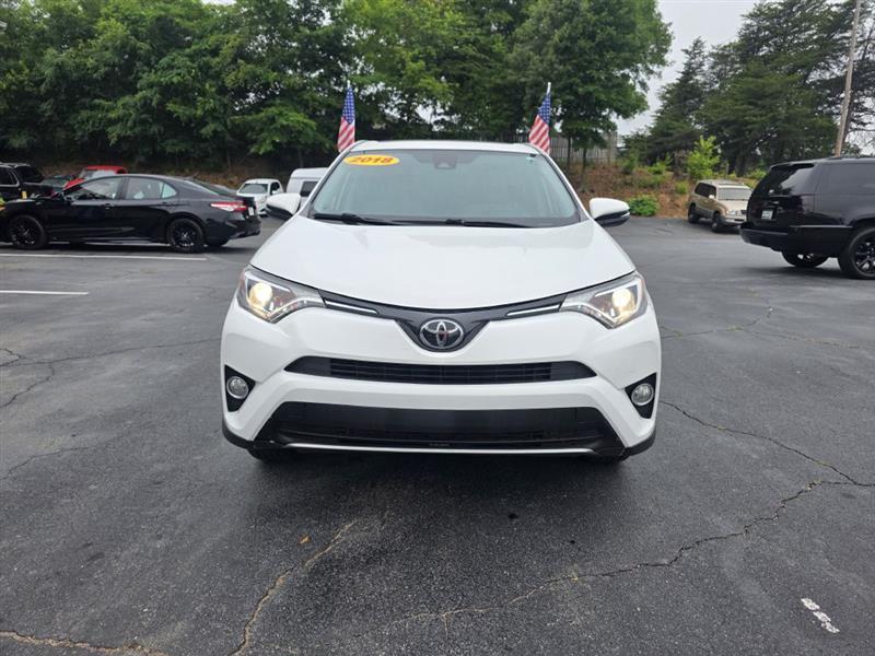 2018 Toyota RAV4 XLE FWD