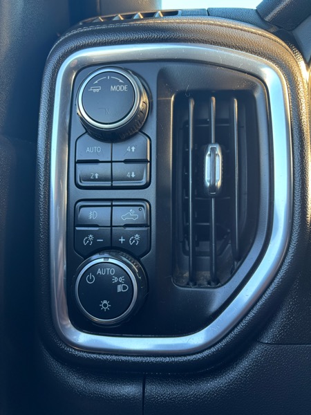 Chevrolet Silverado 1500 4WD Crew Cab 147" RST 2020