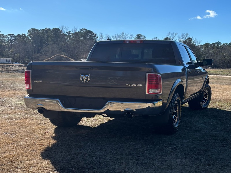 RAM 1500 Laramie Crew Cab SWB 4WD 2018