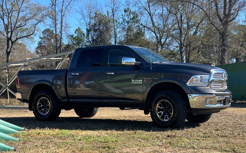 RAM 1500 Laramie Crew Cab SWB 4WD 2018