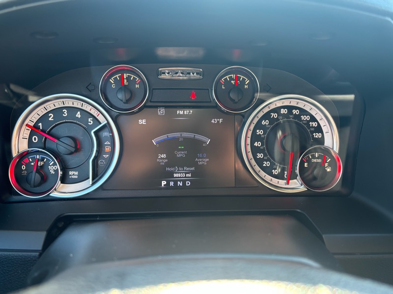 RAM 1500 Laramie Crew Cab SWB 4WD 2018