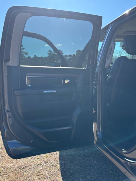 RAM 1500 Laramie Crew Cab SWB 4WD 2018