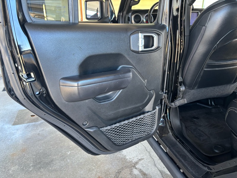 Jeep Gladiator Sport 2021