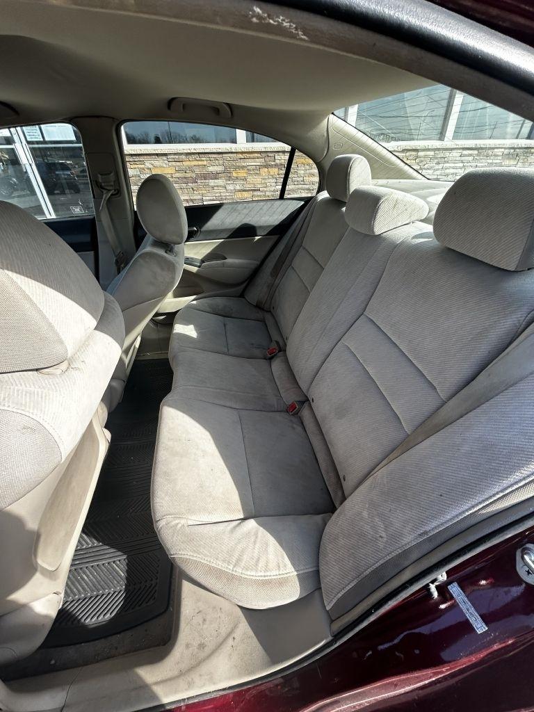 Honda Civic LX Sedan 5-Speed AT 2010