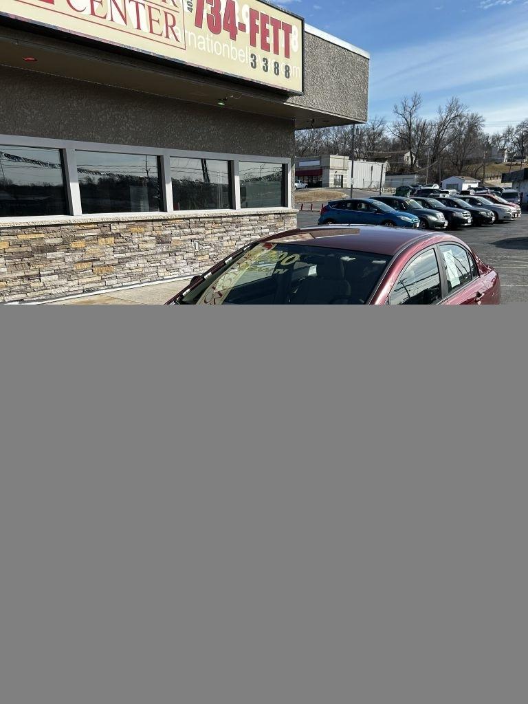 Honda Civic LX Sedan 5-Speed AT 2010