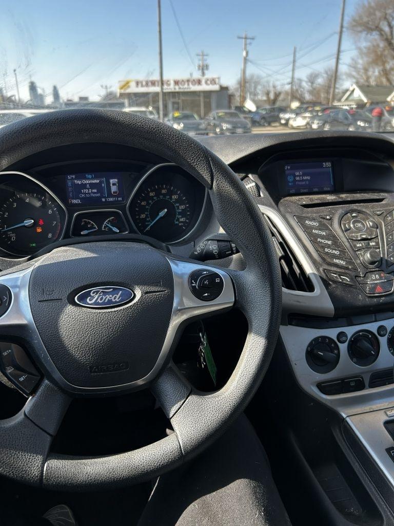 Ford Focus SE Sedan 2015