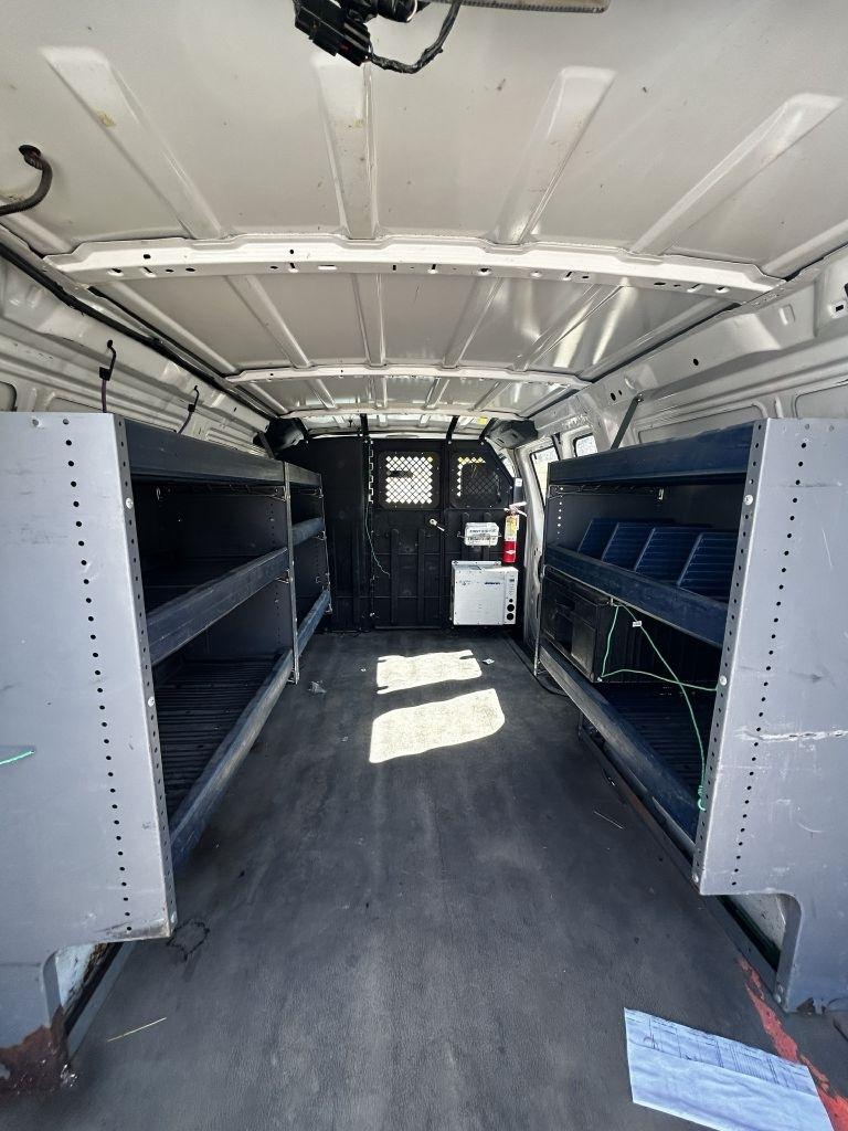 Ford Econoline E-250 2009