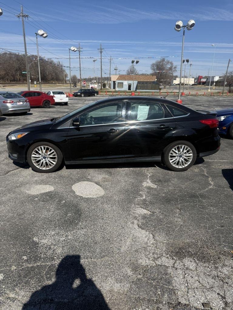 Ford Focus Titanium Sedan 2015