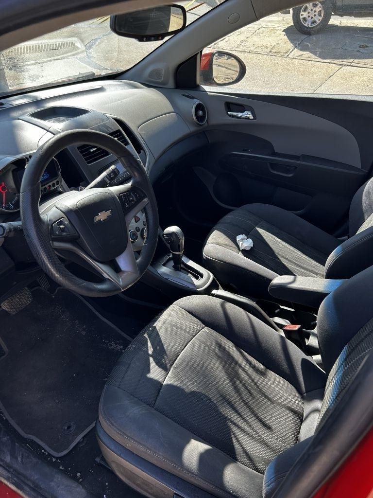 Chevrolet Sonic 2LT 5-Door 2012
