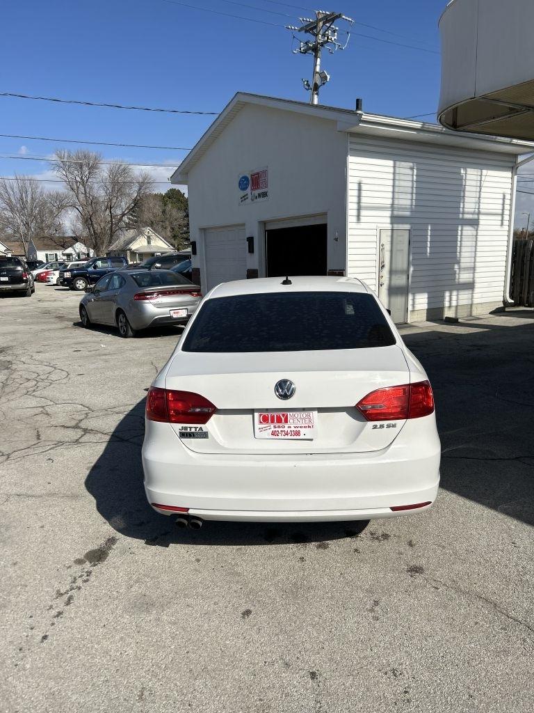 Volkswagen Jetta SE 2011