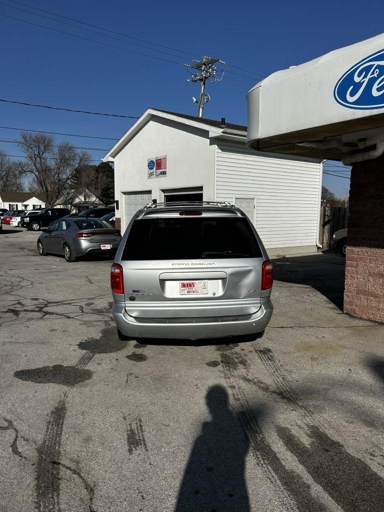 Dodge Grand Caravan SXT 2004