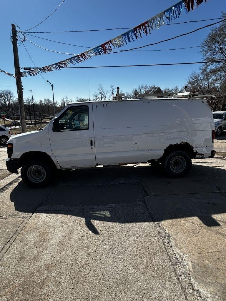 2009 Ford E-Series 