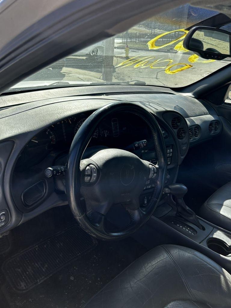 Pontiac Bonneville SE 2002