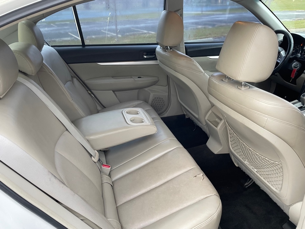 Subaru Legacy 2.5i Premium 2012