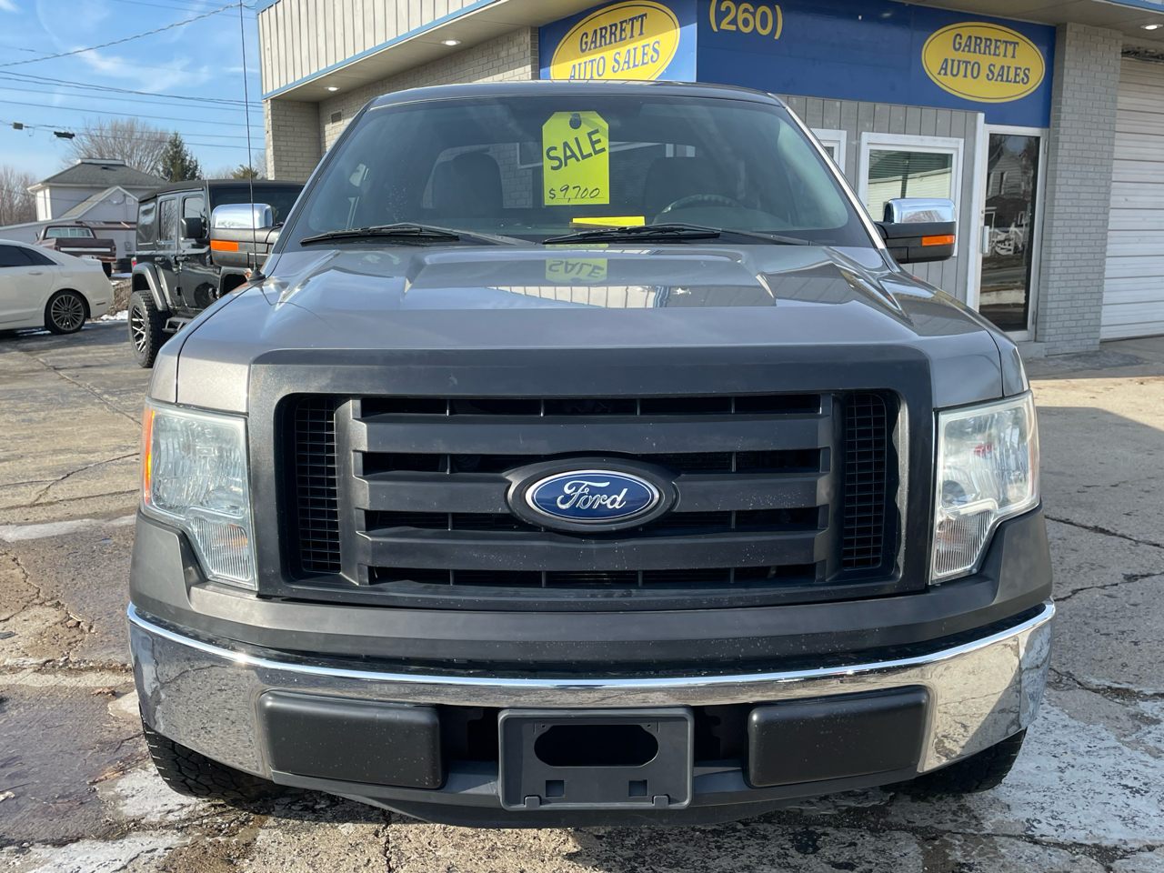 Ford F-150 XL SuperCab 2WD 2011