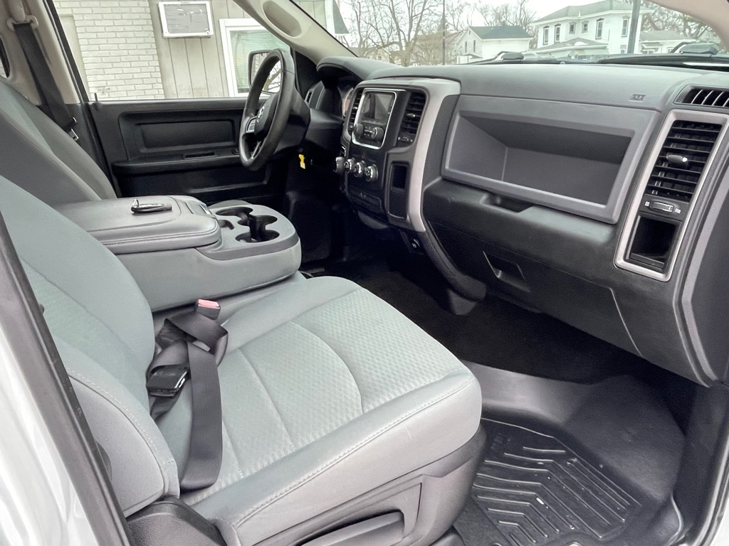 RAM 1500 Tradesman Crew Cab SWB 4WD 2014