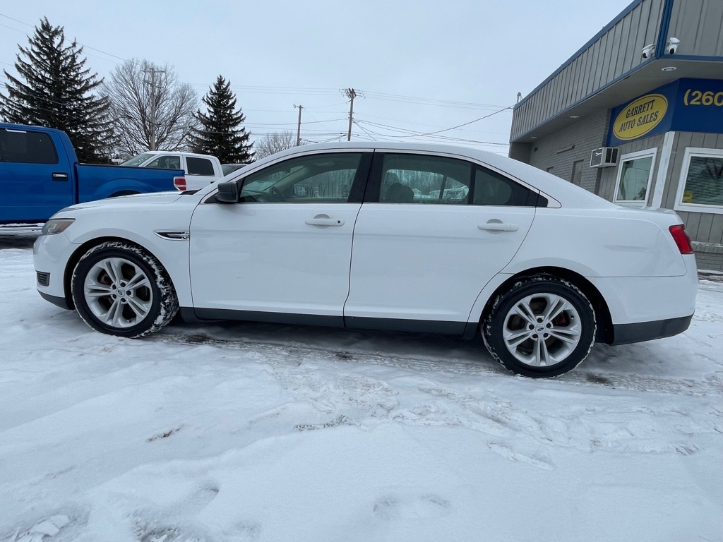 Ford Taurus SE FWD 2015