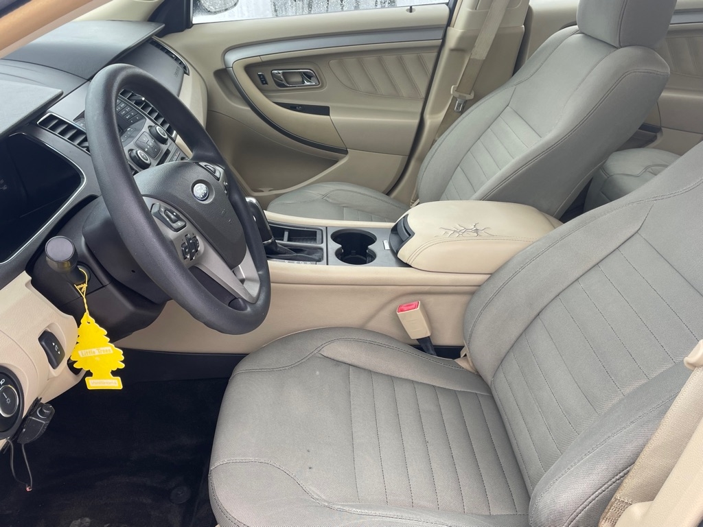 Ford Taurus SE FWD 2015