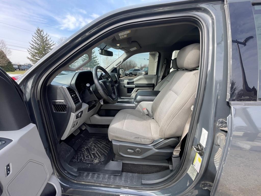 Ford F-150 XLT 4WD SuperCrew 5.5' Box 2017