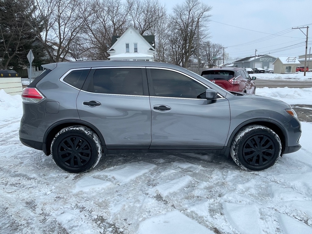 Nissan Rogue S 2WD 2016