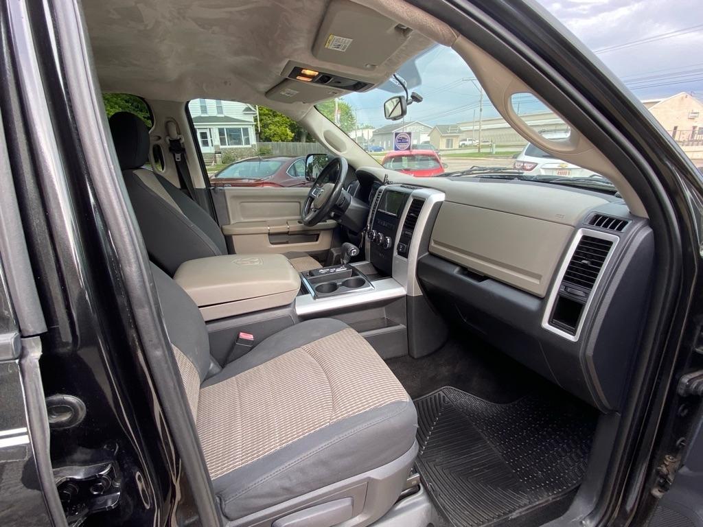 RAM 1500 Big Horn 4x4 Crew Cab 5'7" Box 2011