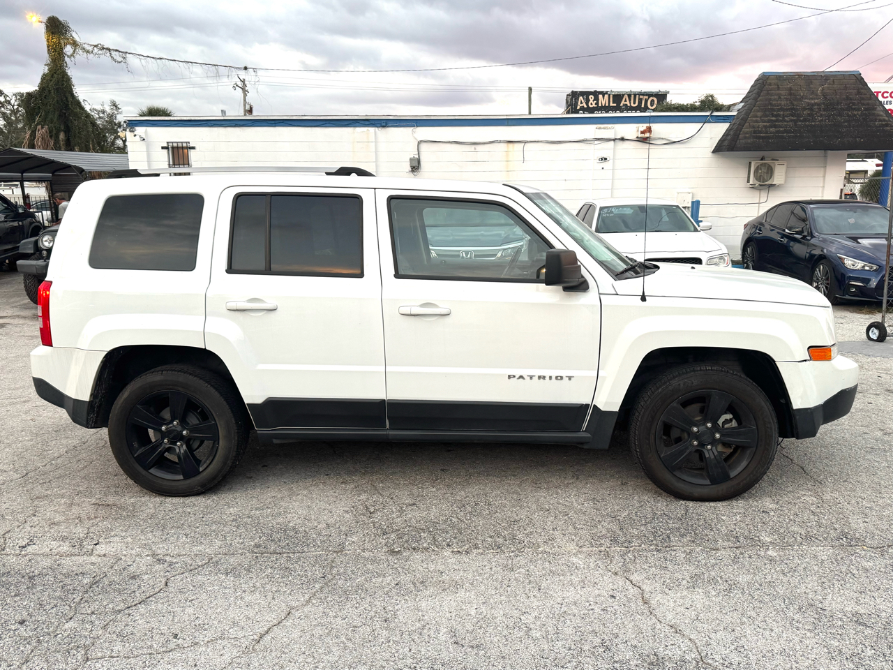Jeep Patriot Latitude 2WD 2016