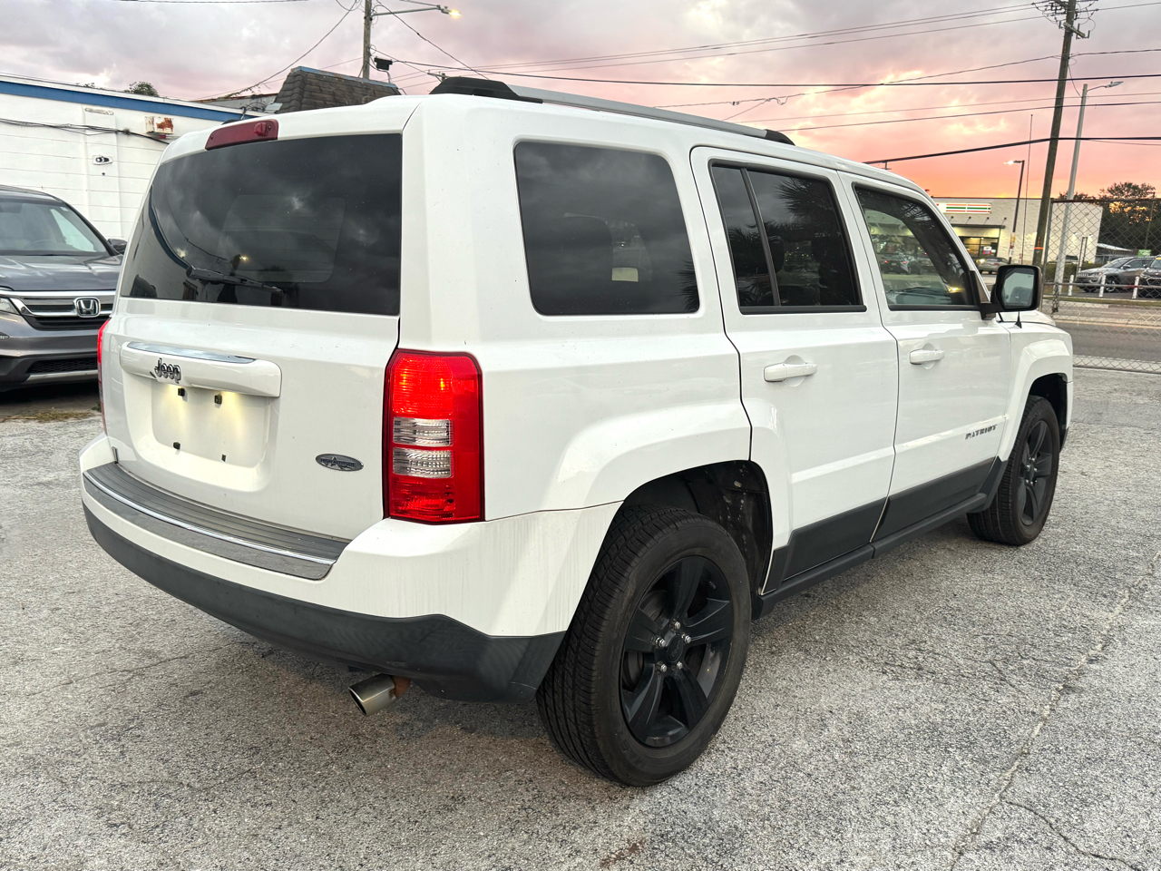 Jeep Patriot Latitude 2WD 2016