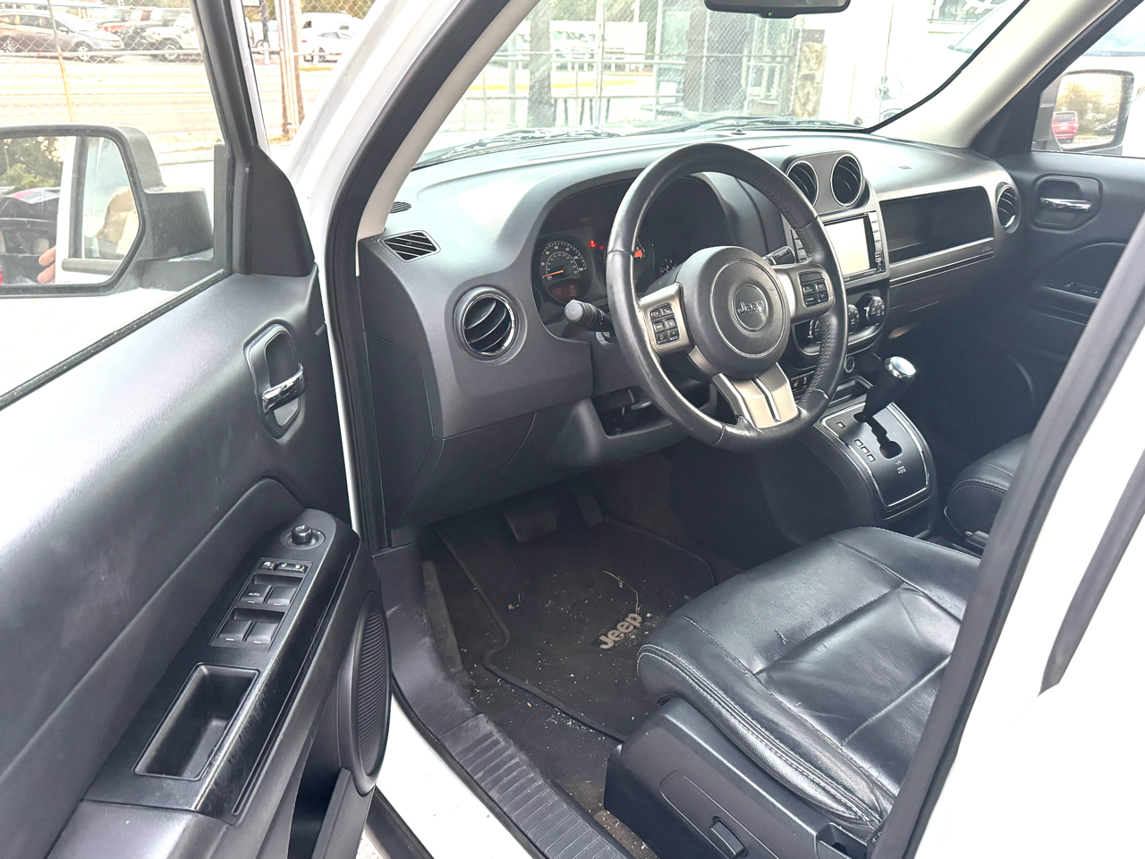 Jeep Patriot Latitude 2WD 2016