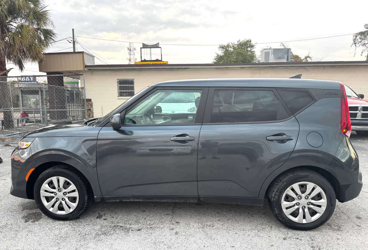 Kia Soul LX CVT 2021