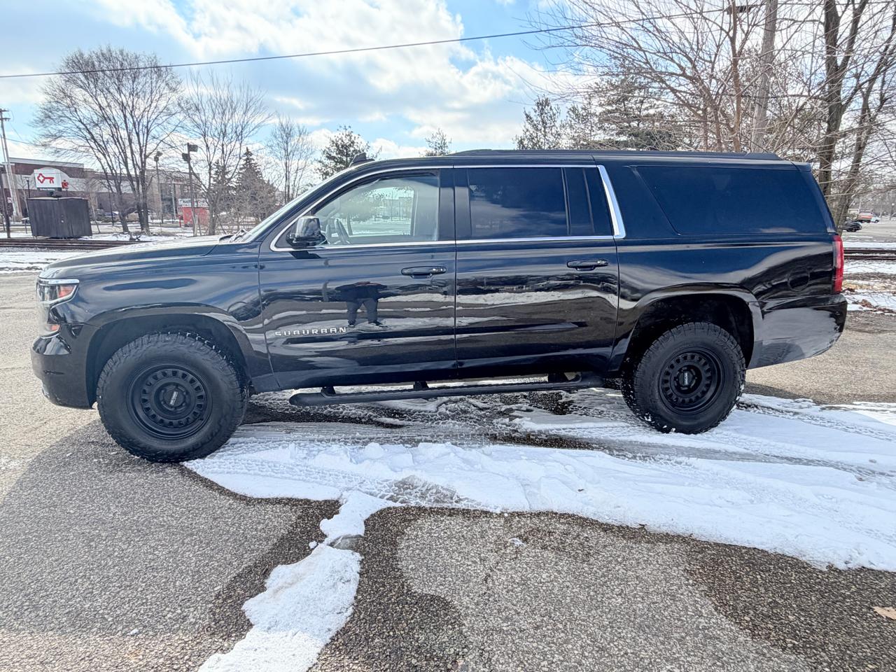 2017 Chevrolet Suburban LT 4WD