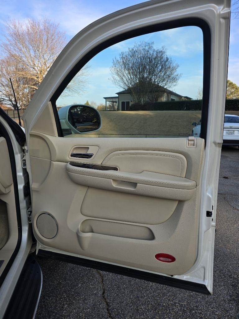 Cadillac Escalade EXT Sport Utility Truck 2008