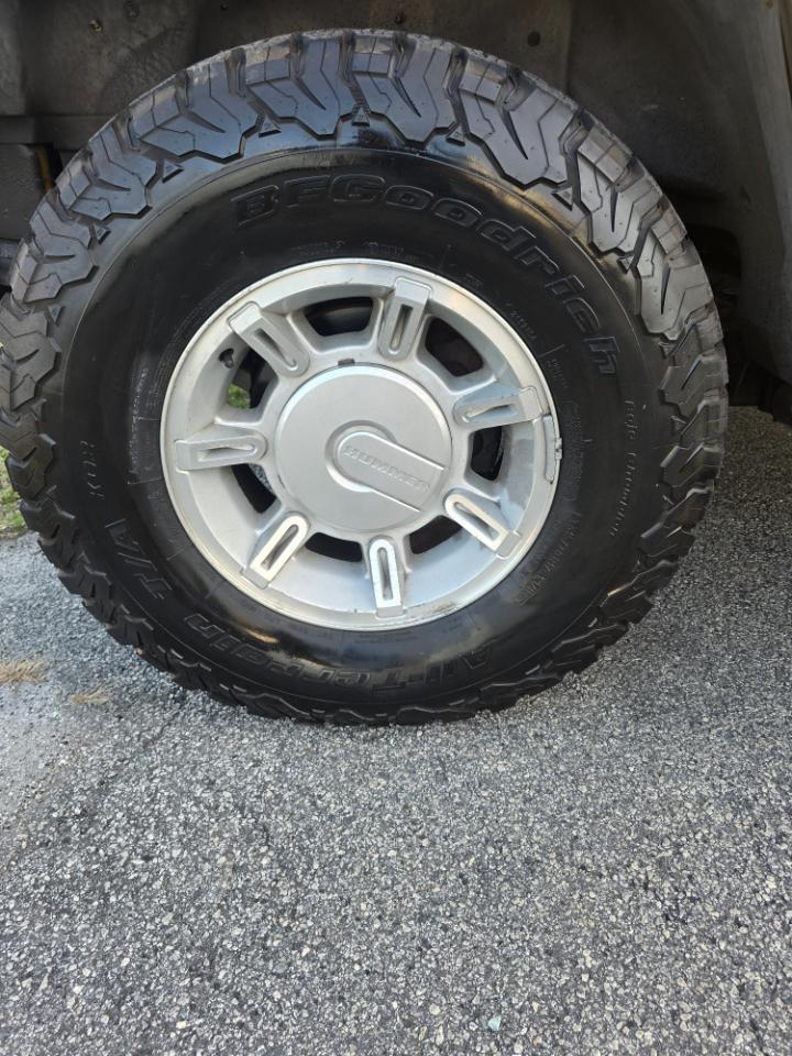 HUMMER H2 Sport Utility 2004