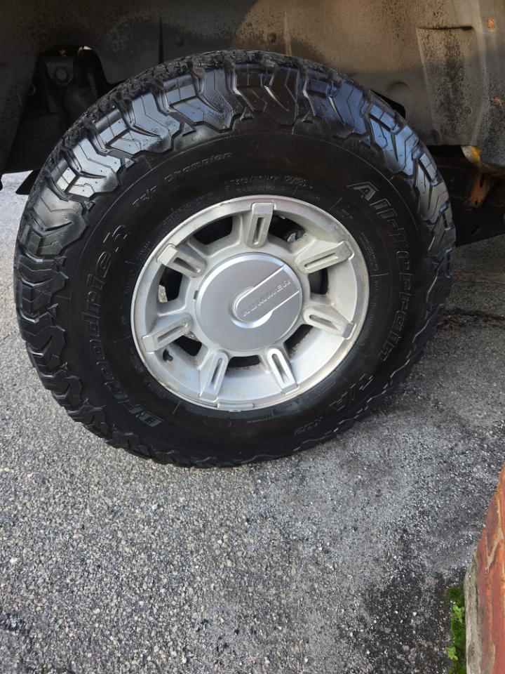 HUMMER H2 Sport Utility 2004