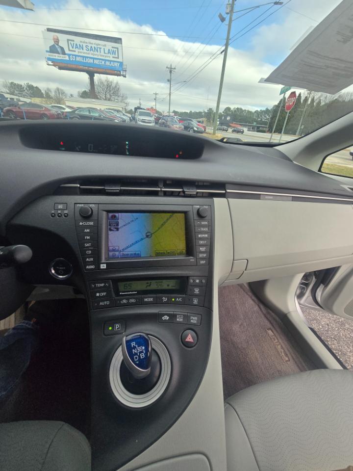 Toyota Prius Prius V 2010