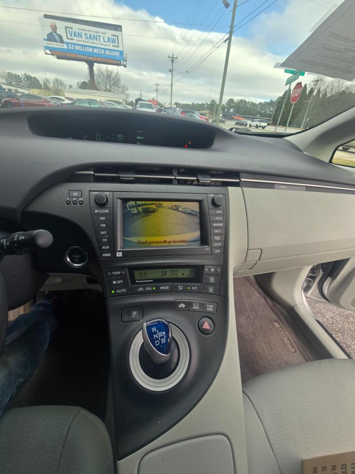 Toyota Prius Prius V 2010