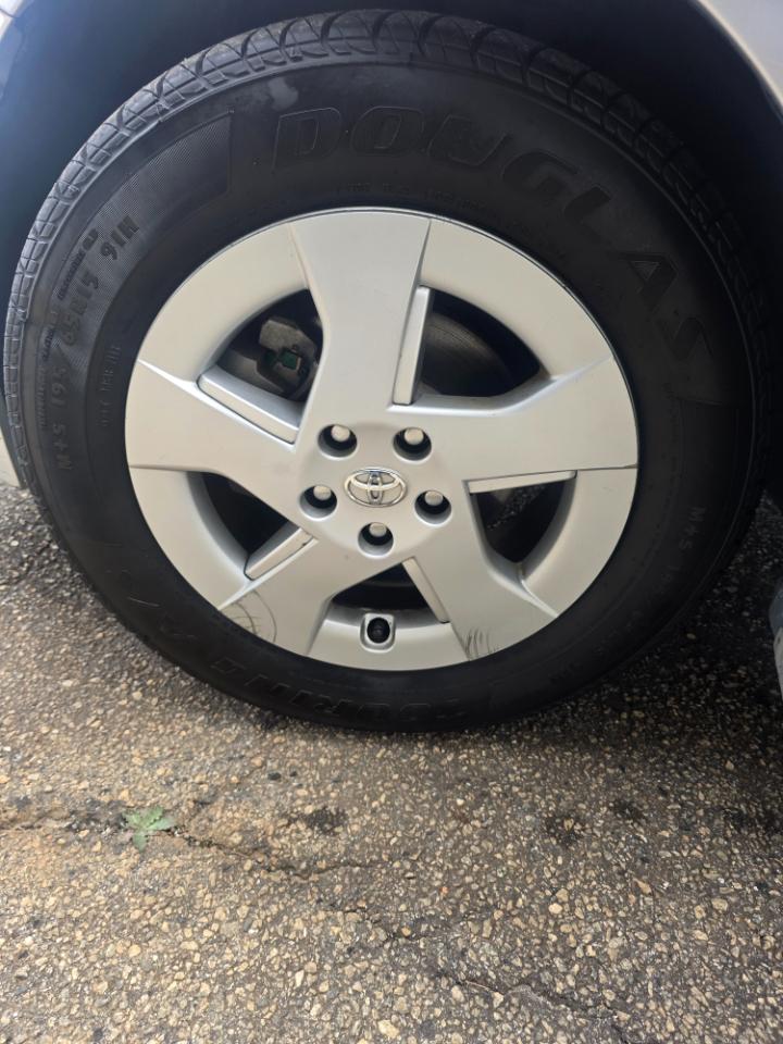 Toyota Prius Prius V 2010