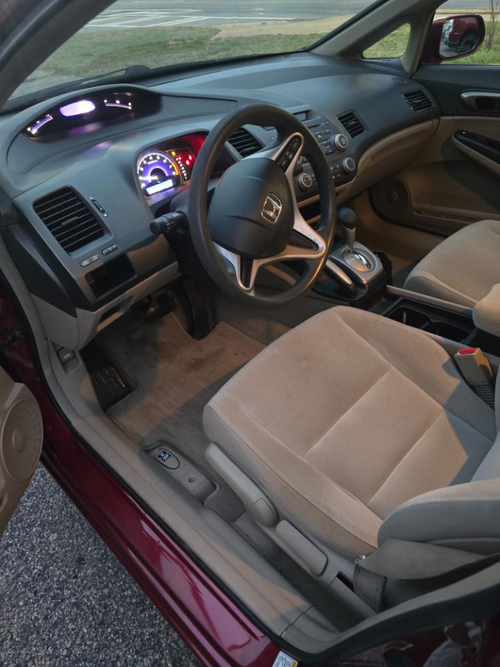 Honda Civic LX Sedan 5-Speed AT 2009