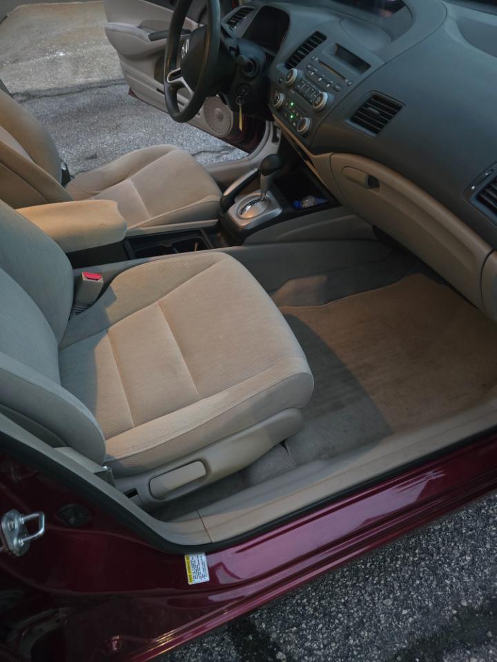 Honda Civic LX Sedan 5-Speed AT 2009