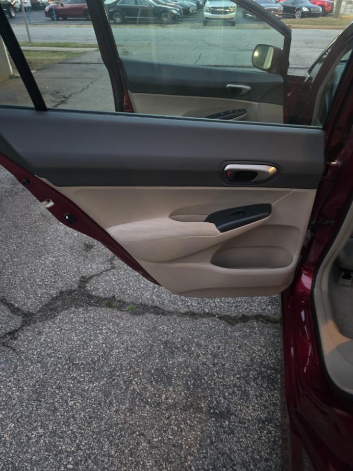 Honda Civic LX Sedan 5-Speed AT 2009