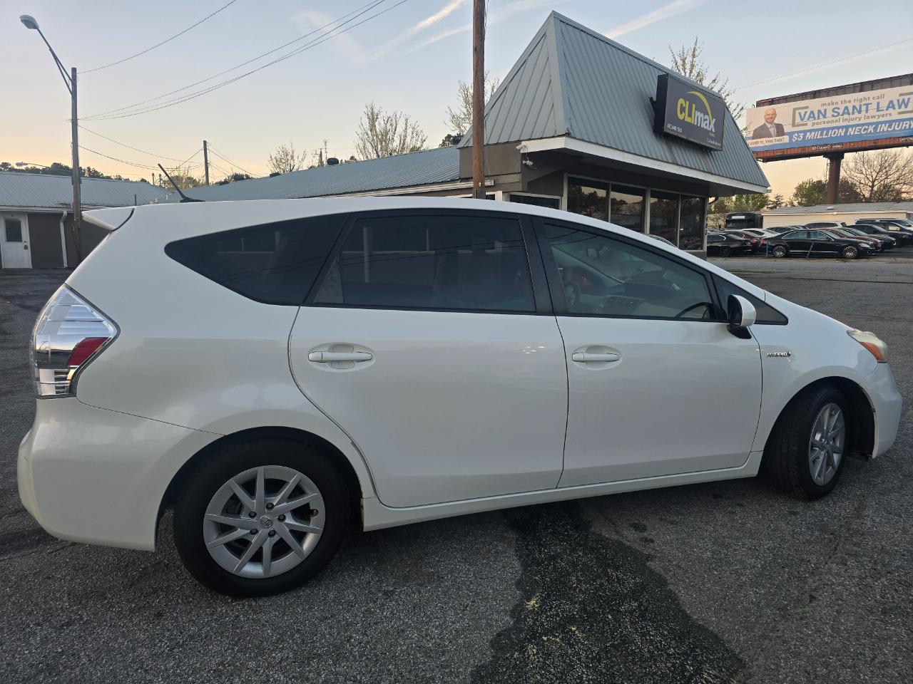 Toyota Prius V Two 2012