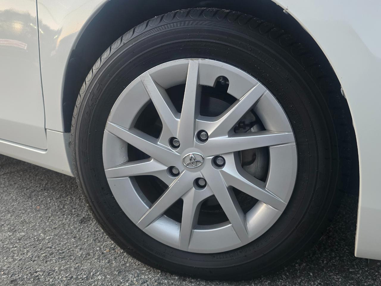 Toyota Prius V Two 2012