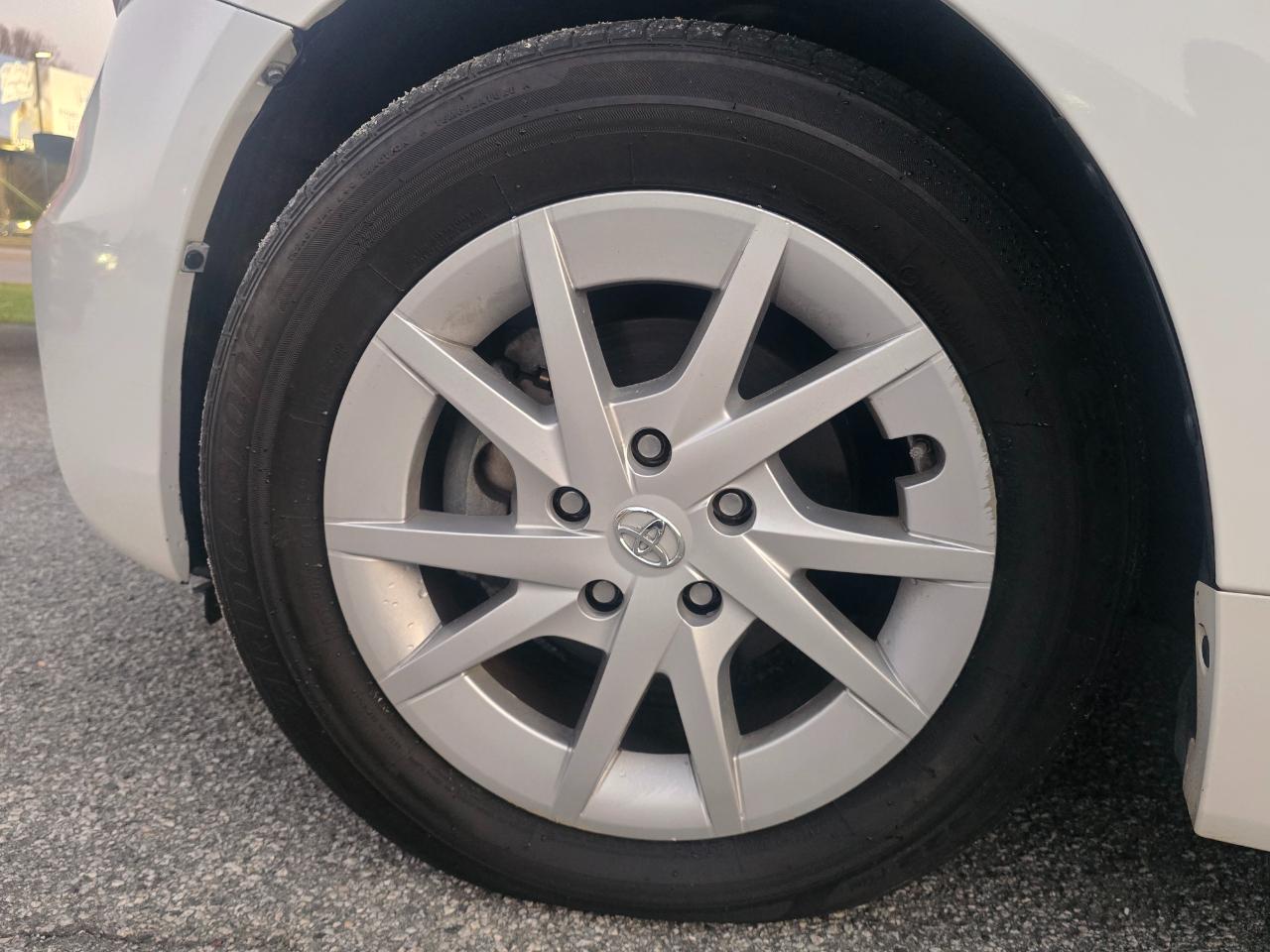 Toyota Prius V Two 2012