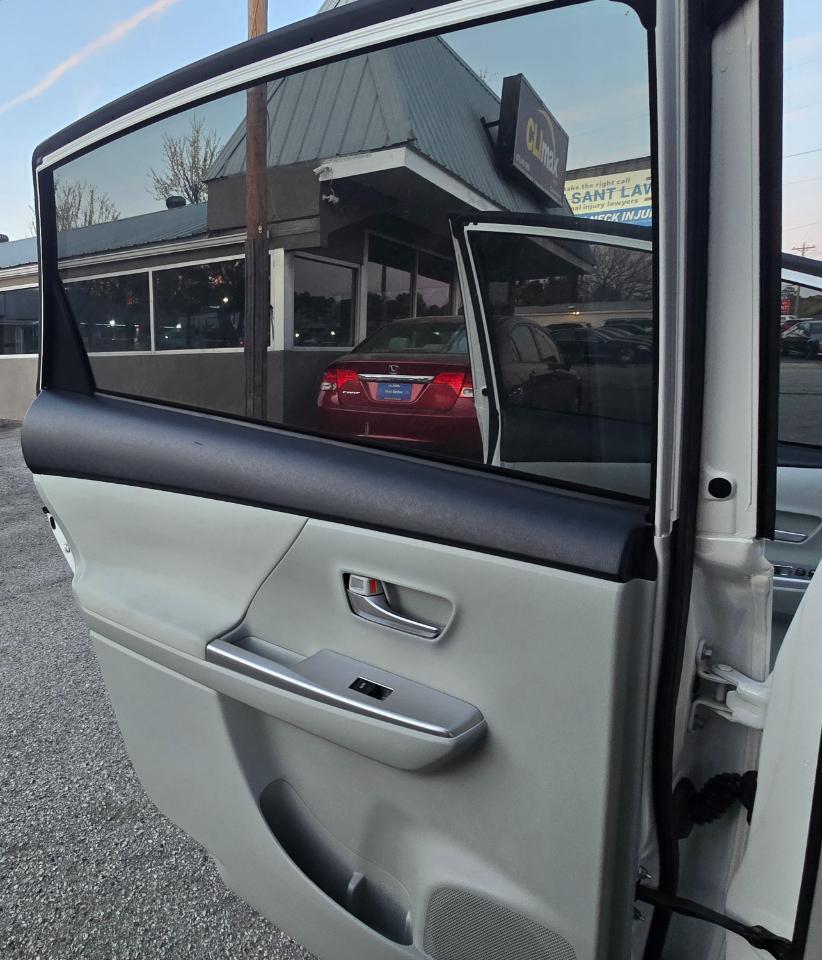 Toyota Prius V Two 2012