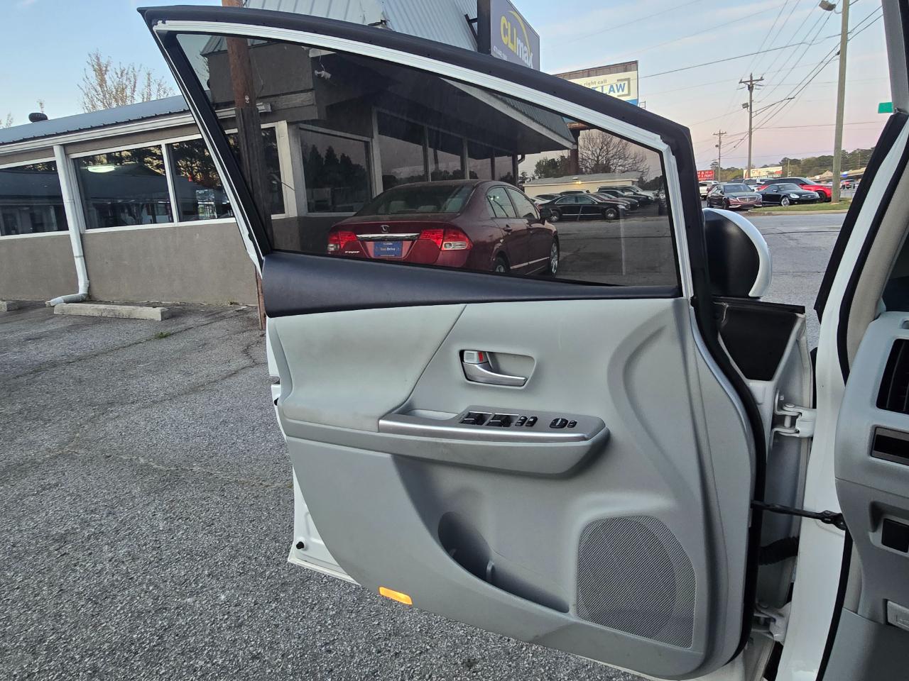 Toyota Prius V Two 2012